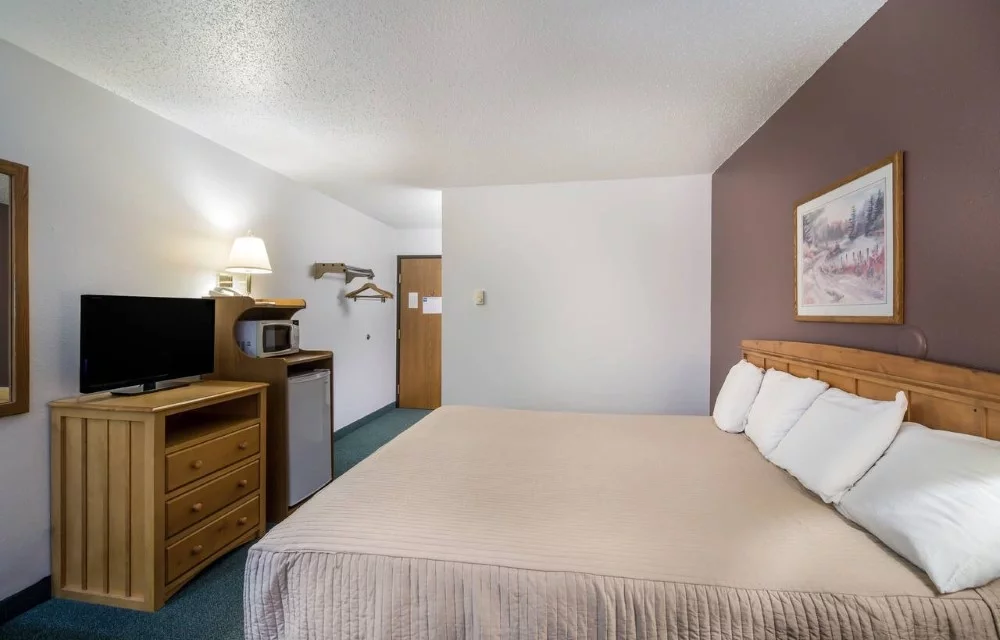 The Roosevelt Hotel & RV Park